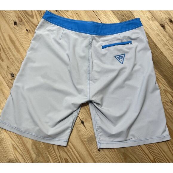 American Fighter Men's 38 Gray Blue Stretch Board Shorts Swimwear Workout - Picture 2 of 5